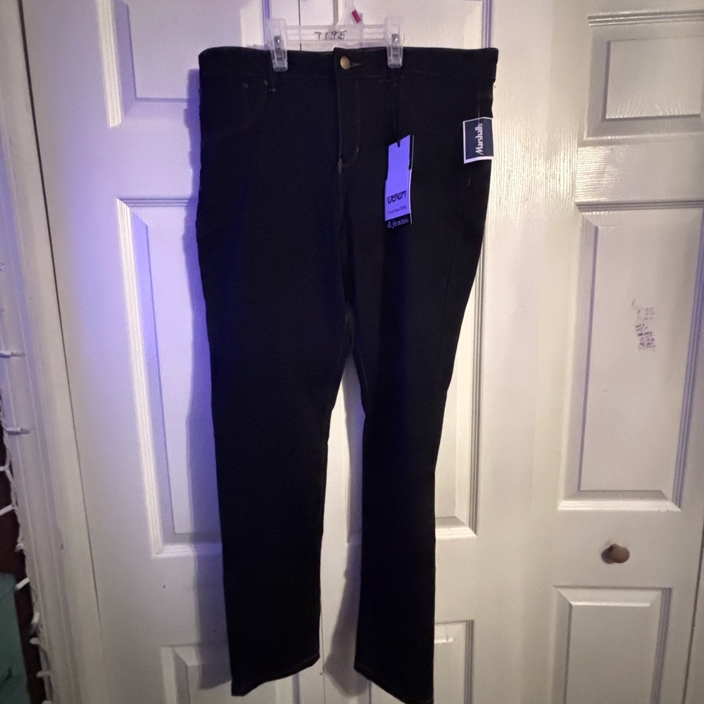 d. jeans Black Straight Leg Jeans Classic Style